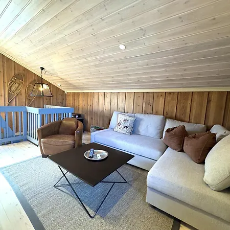 Large With Spectacular Views In Geilo